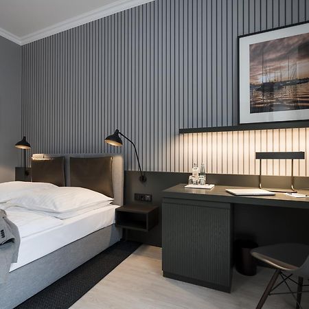 Alster-Hof Hotel Хамбург Екстериор снимка