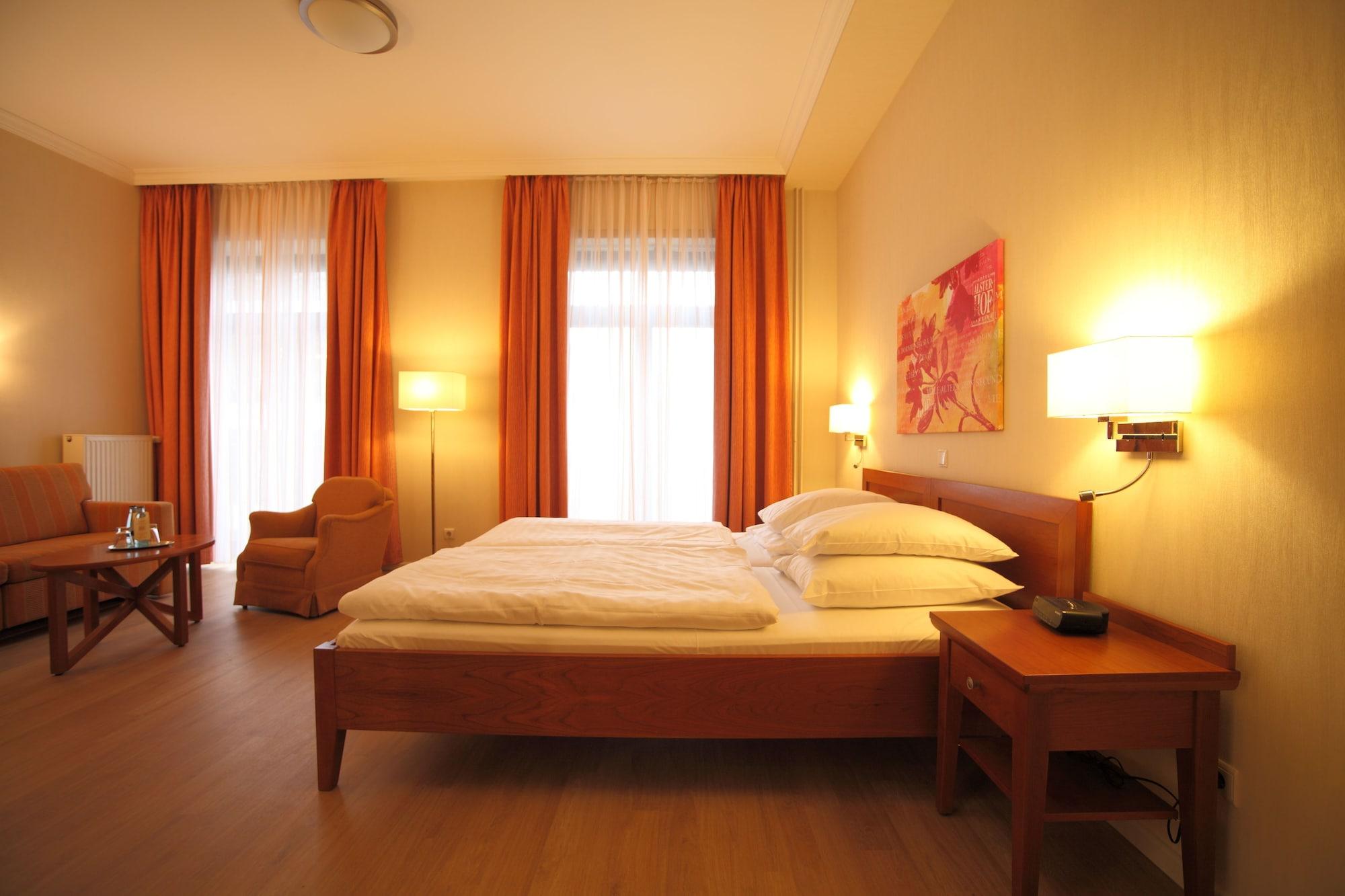Alster-Hof Hotel Хамбург Екстериор снимка