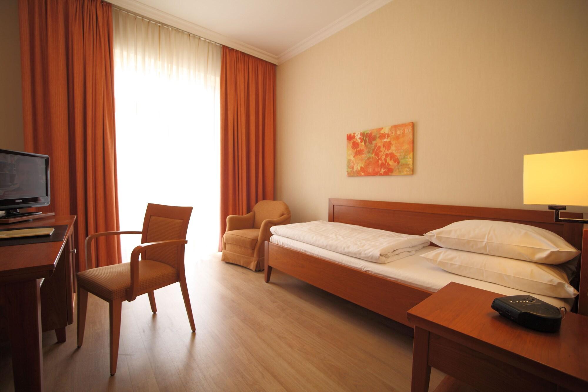 Alster-Hof Hotel Хамбург Екстериор снимка