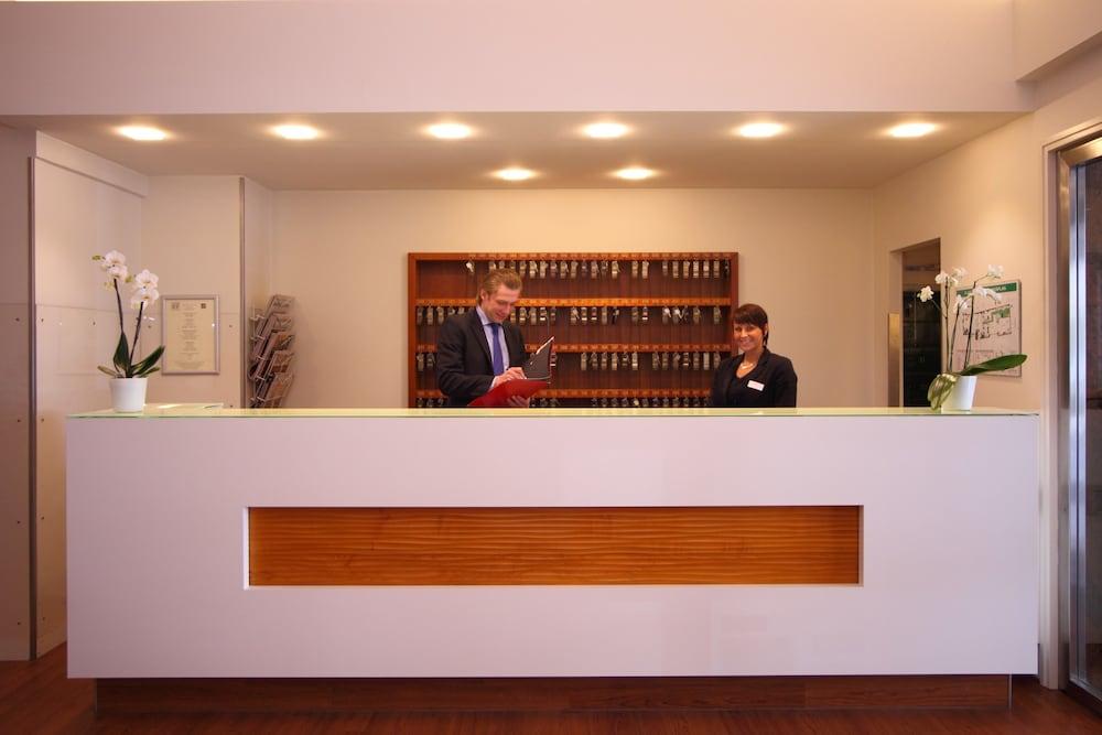 Alster-Hof Hotel Хамбург Екстериор снимка